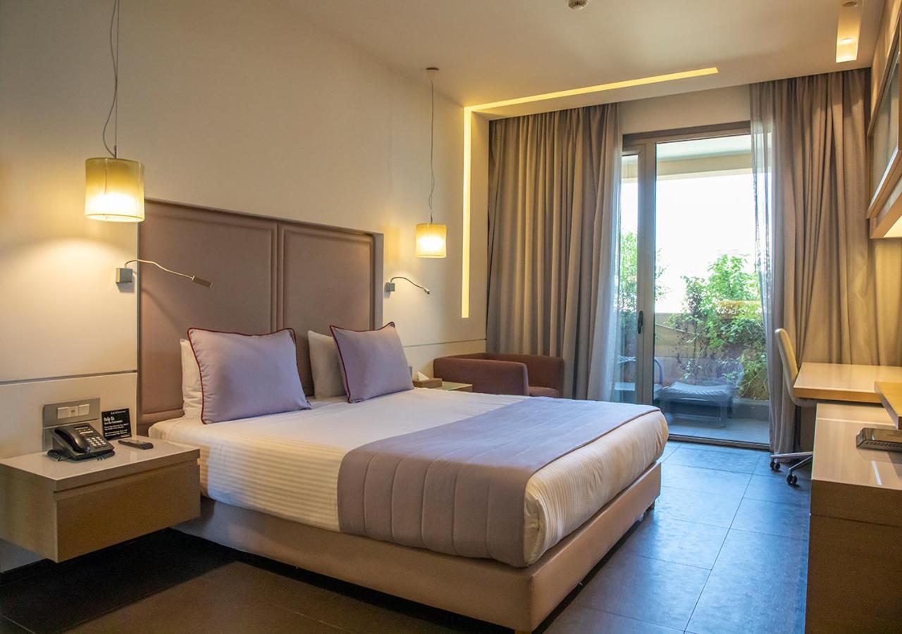 Saifi Suites Hotel Beirute Exterior foto