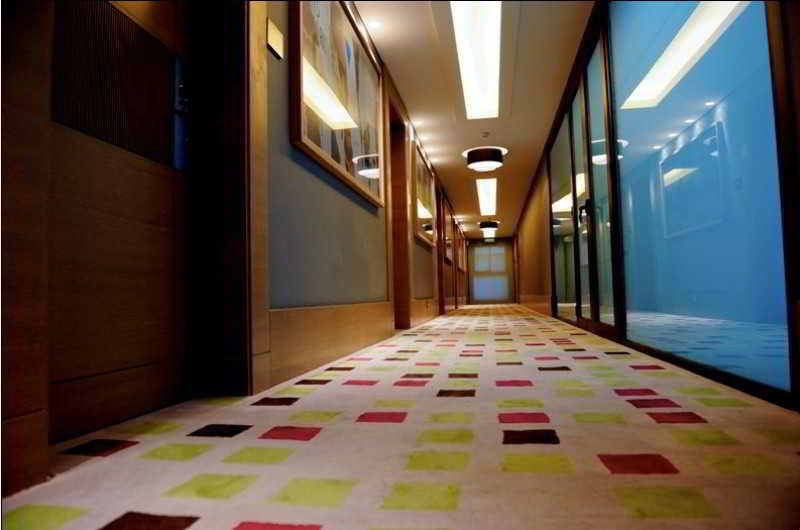 Saifi Suites Hotel Beirute Exterior foto