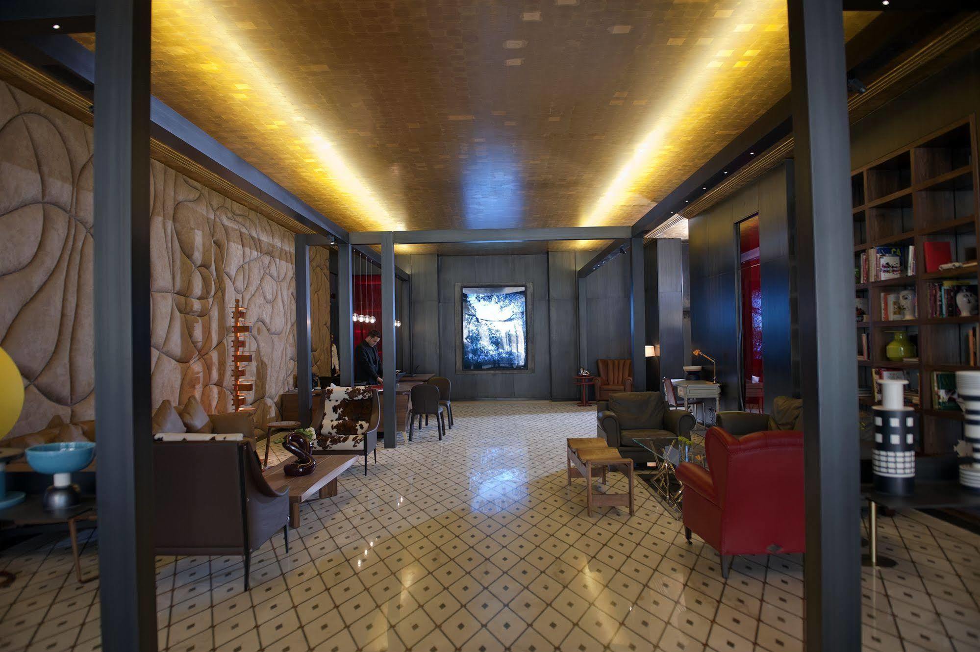 Saifi Suites Hotel Beirute Exterior foto